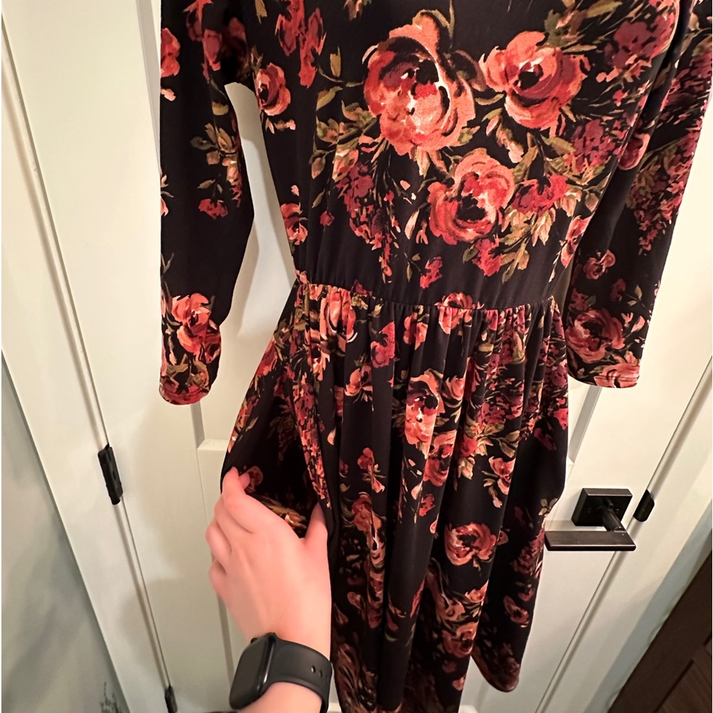 Floral Dress - Picture 2 of 3